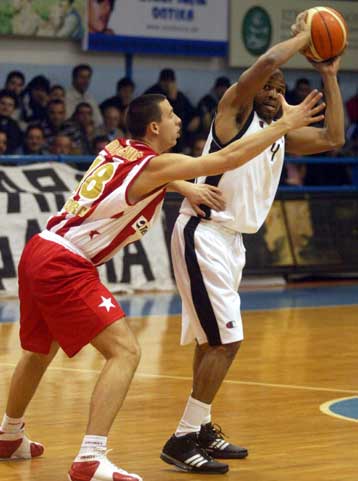 Ξεκίνημα με ήττες για ΑΕΚ και ΠΑΟΚ στο ULEB Cup
