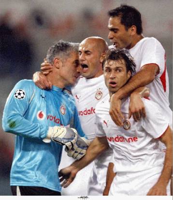 Οκτώ χαμένες ευκαιρίες μετρά ο Ολυμπιακός για το πρώτο «διπλό» στο Champions League