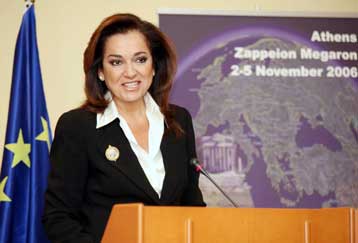 Ομιλία Μπακογιάννη στο ευρωπαϊκό συνέδριο Εθνικών Συμβουλίων Νεολαίας
