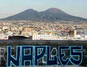 Μέτρα για την ασφάλεια της Νάπολης ανακοίνωσε η ιταλική κυβέρνηση