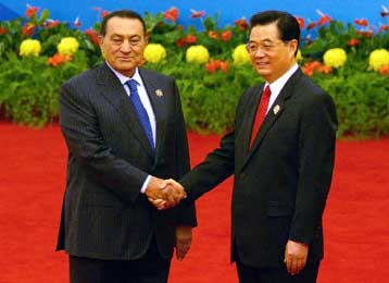 Η Κίνα διπλασιάζει την οικονομική βοήθεια προς την Αφρική σε ορίζοντα τριετίας