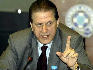 Με παραίτηση απειλεί ο Β.Πολύδωρας, εάν δεν δοθούν τα επιδόματα στα Σώματα Ασφαλείας