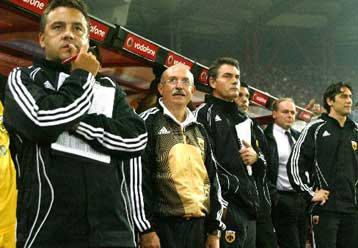 Αρθροσκόπηση για τον Ουντέζε και τρεις εβδομάδες εκτός