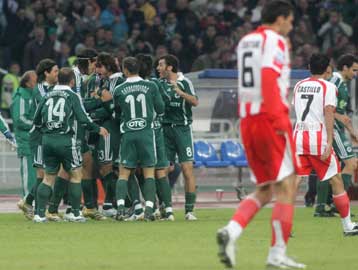 Πήρε φωτιά η κορυφή μετά τις νίκες Παναθηναϊκού, ΑΕΚ επί Ολυμπιακού, Αρη