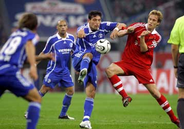 Κέρδος για την Βέρντερ η ισοπαλία της Σάλκε με την Μπάγερν