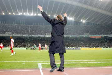 Νικήσαμε γιατί παίξαμε ομαδικά, τονίζει ο Μουνιόθ-Ισοπαλία «ήθελε» ο Σόλιντ