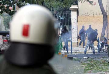 Αστυνομική επέμβαση σε πανεπιστήμια και χωρίς την άδεια της Συγκλήτου ζητεί εισαγγελέας