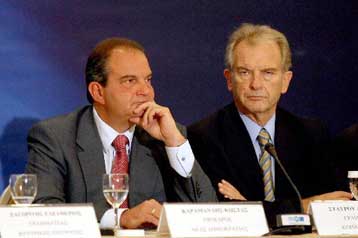 Εντολή Καραμανλή για εαρινή εξόρμηση των βουλευτών της ΝΔ