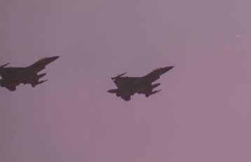 Αοπλα τουρκικά μαχητικά στο Αιγαίο για πρώτη φορά μετά από δέκα χρόνια