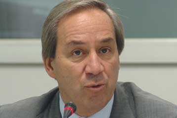 Η πολιτική μείωσης των ελλειμμάτων πρέπει να συνεχισθεί, τονίζει ο Γ.Αλογοσκούφης