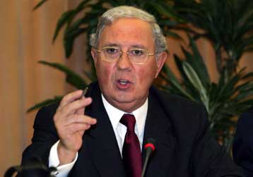 Υπέρ των εξαγορών και συγχωνεύσεων στις τράπεζες ο Ν.Γκαργκάνας