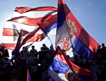 Μια στο καρφί και μια στο πέταλο η έκθεση προόδου της Κομισιόν για τη Σερβία