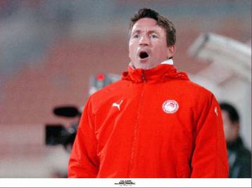 Ασφαλή αισθάνεται ο Σόλιντ τη θέση του στον πάγκο του Ολυμπιακού