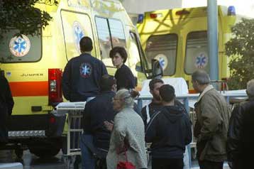 Προβλήματα αναμένονται στα δημόσια νοσοκομεία από τη μείωση των εφημεριών