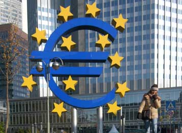 «Φρένο» στον ρυθμό ανάπτυξης της ευρωζώνης τη διετία 2007-2008 προβλέπει η ΕΚΤ