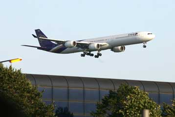 Περιπέτεια για 126 επιβάτες σε αεροσκάφος ταϊλανδέζικης εταιρείας