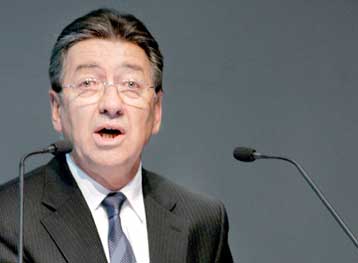 Το μέλλον της Εμπορικής στην ατζέντα της συνάντησης του Κ.Καραμανλή με τον Ρ.Καρόν