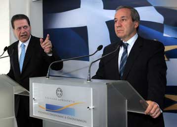 Συμφώνησαν Αλογοσκούφης και Πολύδωρας επί των αιτημάτων των ένστολων