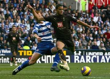 «Τριάρα» έριξε η Αρσεναλ στην Λίβερπουλ, η Ρέντινγκ προσγείωσε ανώμαλα την Τότεναμ