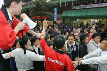 Αδειασαν τα ράφια στο ιαπωνικό ντεμπούτο του PlayStation 3