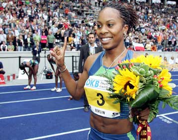 Ο Ασάφα Πάουελ και η Σάνια Ρίτσαρντς ανακηρύχθηκαν κορυφαίοι αθλητές του 2006