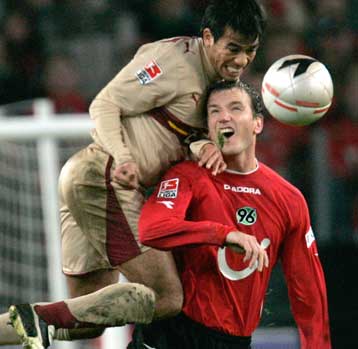 Με ανατροπή στο Ανόβερο, η Στουτγκάρδη έκανε γκαρσονιέρα το ρετιρέ