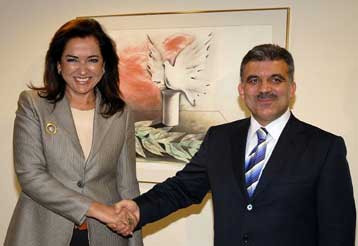 Στην Αθήνα αναμένεται στις αρχές Δεκεμβρίου ο Αμπντουλάχ Γκιουλ