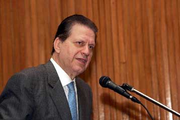 «Αστακός» η Αθήνα υπό το φόβο επεισοδίων στις εκδηλώσεις για το Πολυτεχνείο