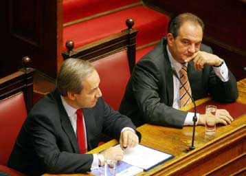 Αυξημένα φορολογικά έσοδα και έλλειμμα 2,4% προβλέπει ο προϋπολογισμός του 2007