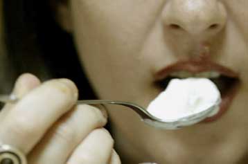 Καταγγελία καταναλώτριας στη Λάρισα για μουχλιασμένο παιδικό γιαούρτι