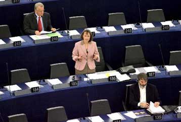 Το Ευρωπαϊκό Κοινοβούλιο ενέκρινε την οδηγία για τη διασυνοριακή παροχή υπηρεσιών