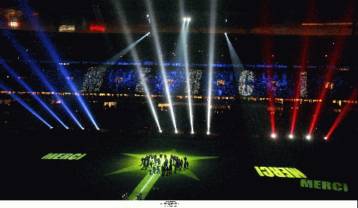 «Merci Les Bleus» και αποθέωση για Ζιντάν στο «Σταντ ντε Φρανς»