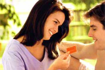 Σχεδόν 500 άτομα στην Ελλάδα μολύνθηκαν φέτος από τον ιό HIV