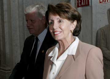 Μία νίκη και μία ήττα για τη Ν.Πελόζι στην ψηφοφορία των Δημοκρατικών στο Κογκρέσο