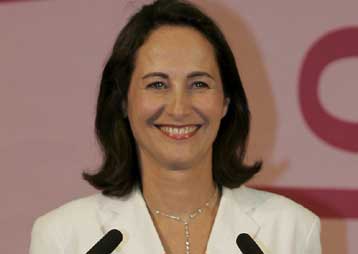 «Ας ονειρευτούμε τη χώρα όπως εγώ σας προτείνω» καλεί τους πολίτες η Σ.Ρουαγιάλ