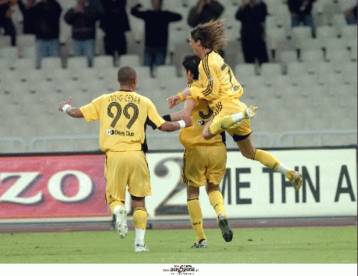 Επίθεση προς την κορυφή από την ΑΕΚ