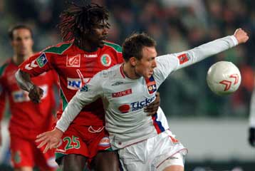 Νέα αποτυχία της Παρί σεν Ζερμέν, σκόραρε ο Τουρέ, στο 0-0 η Λιλ με την Σοσό