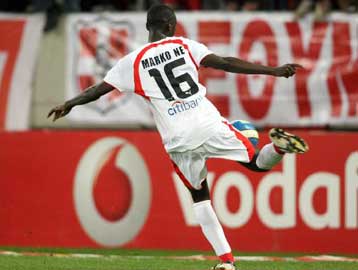 Στο χειρουργείο ο Μάρκο Νε για αφαίρεση σκωληκοειδίτιδας, «λαβωμένος» και ο Καψής