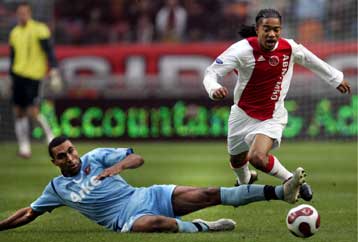 Εισβολή φιλάθλων και διακοπή στο Ντεν Χάαγκ-Φίτεσε