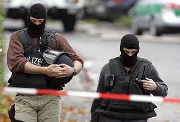 Νεκρός ο δράστης αιματηρής εισβολής σε σχολείο της Γερμανίας