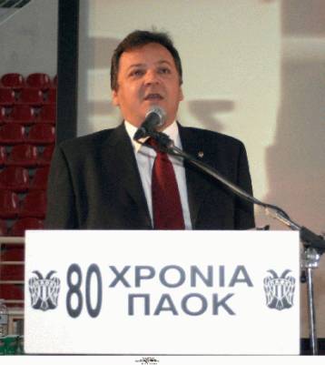 Παραχώρησε και επίσημα τις μετοχές του ο Γούμενος