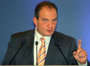 Επενδυτικό κάλεσμα απηύθυνε από το LSE ο Κώστας Καραμανλής