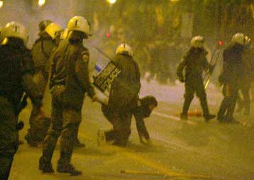 Ποινές φυλάκισης 5-20 μηνών στους συλληφθέντες στην πορεία του Πολυτεχνείου