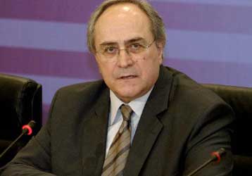 Σε Δικαιοσύνη και ΕΣΡ προσφεύγει ο Ν.Κωνσταντόπουλος κατά Μ.Τριανταφυλλόπουλου