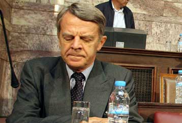 Ρόλο μεσολαβητή στις υποκλοπές φέρεται να έπαιζε η ΕΥΠ