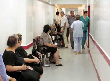 Συμμετοχή των ασφαλισμένων στις προληπτικές ιατρικές εξετάσεις προωθεί η κυβέρνηση