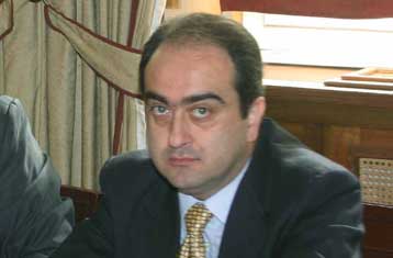 Ανακαλούνται έξι σετ του γνωστού παιδικού παιχνιδιού Polly Pocket