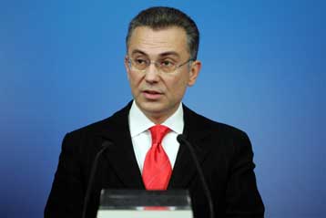 Σε διαθεσιμότητα τρεις αστυνομικοί για τον ξυλοδαρμό, συγγνώμη από την κυβέρνηση