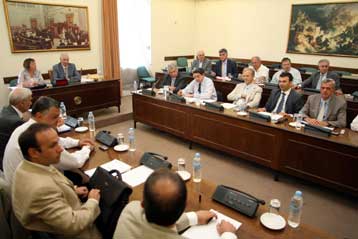 Στη δημοσιότητα το πόρισμα της Kοινοβουλευτικής Eπιτροπής για τις υποκλοπές