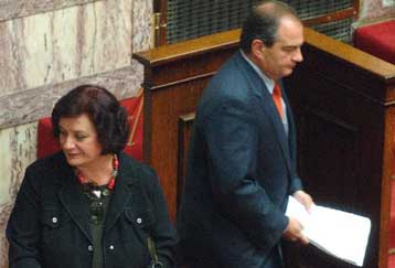 «Παγώνουν» μέχρι τις εκλογές οι αλλαγές στην Παιδεία